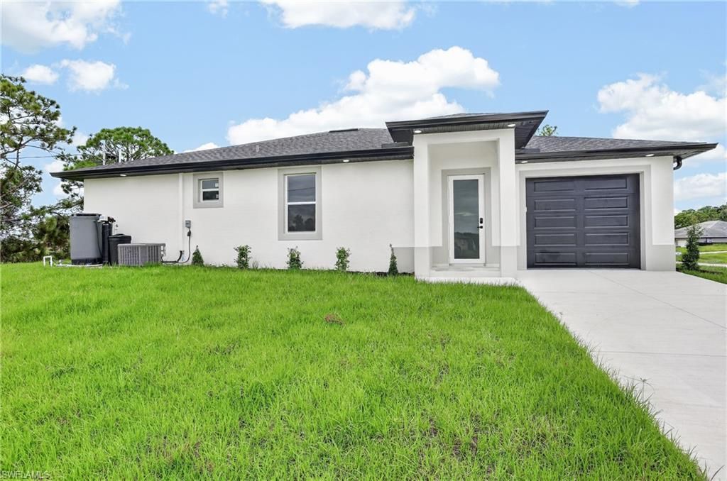 2117 Leda AVE S, LEHIGH ACRES, FL 33973 — photo 2