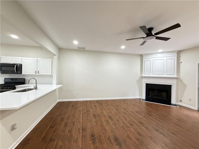 9155 Nesbit Ferry Road 129, Alpharetta, GA 30022