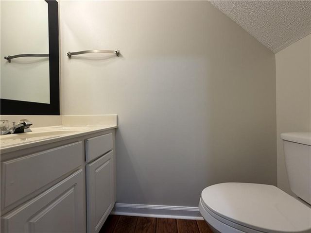 9155 Nesbit Ferry Road 129, Alpharetta, GA 30022