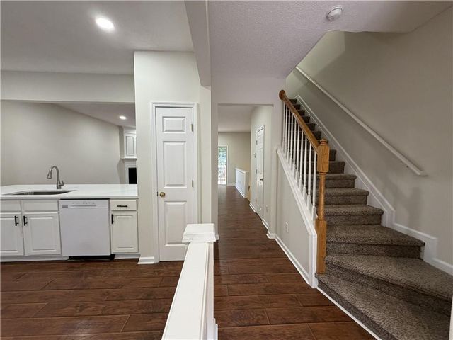 9155 Nesbit Ferry Road 129, Alpharetta, GA 30022