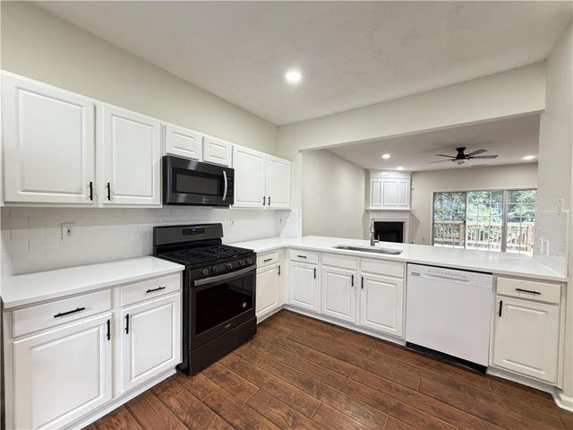 9155 Nesbit Ferry Road 129, Alpharetta, GA 30022