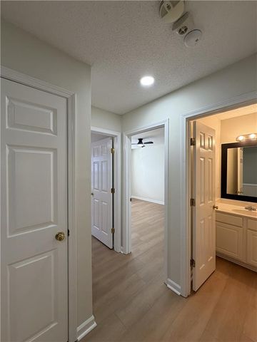 9155 Nesbit Ferry Road 129, Alpharetta, GA 30022