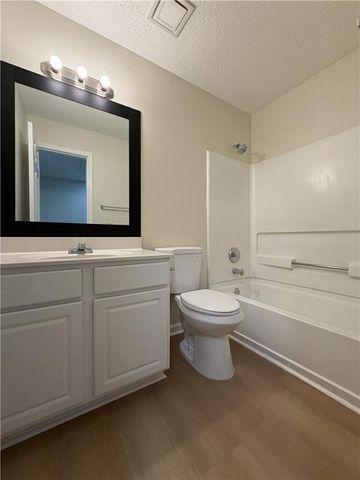 9155 Nesbit Ferry Road 129, Alpharetta, GA 30022