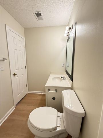 9155 Nesbit Ferry Road 129, Alpharetta, GA 30022