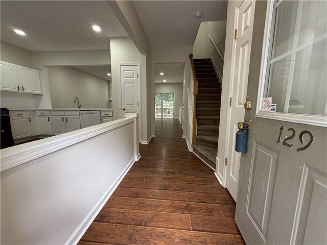 9155 Nesbit Ferry Road 129, Alpharetta, GA 30022