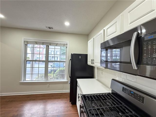 9155 Nesbit Ferry Road 129, Alpharetta, GA 30022