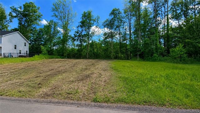 435 Tuscany Lane, Van Buren, NY 13027