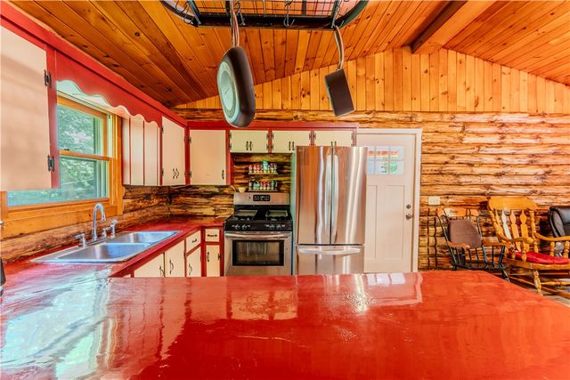 183 South Road, Exeter, RI 02822