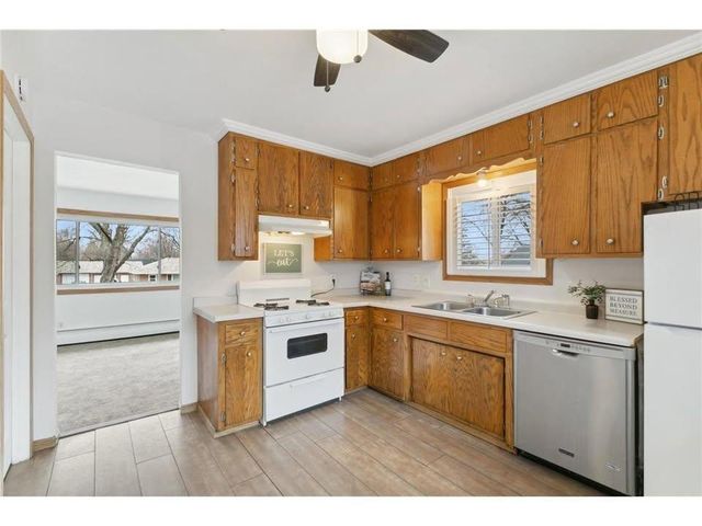 49 91st Lane NE, Blaine, MN 55434