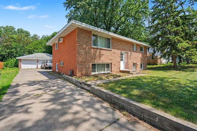 49 91st Lane NE, Blaine, MN 55434