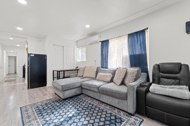 448 S Palm Street, Woodlake, CA 93286