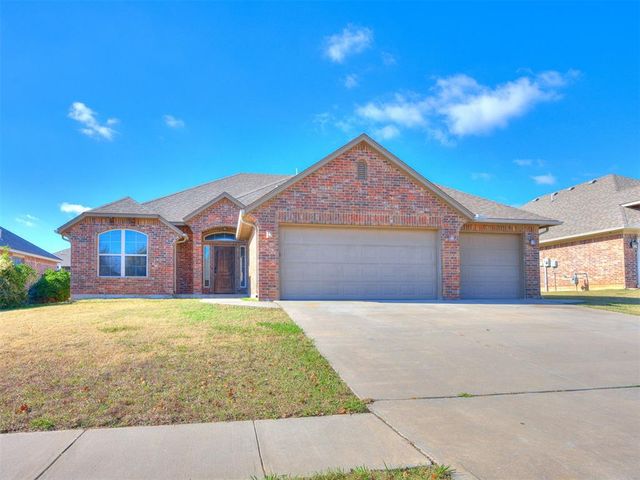 709 S Patterson Drive, Moore, OK 73160