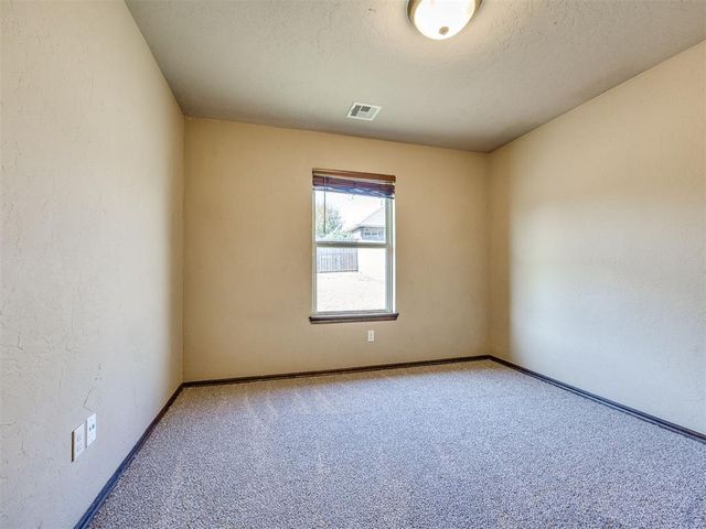 709 S Patterson Drive, Moore, OK 73160