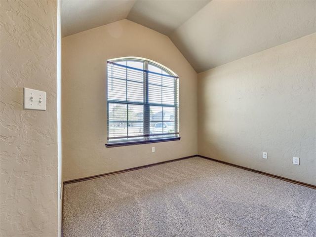 709 S Patterson Drive, Moore, OK 73160