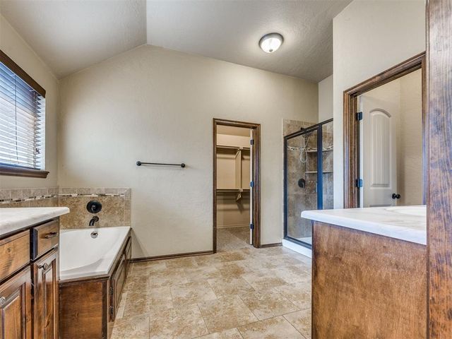 709 S Patterson Drive, Moore, OK 73160