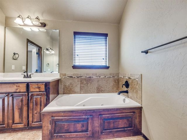 709 S Patterson Drive, Moore, OK 73160