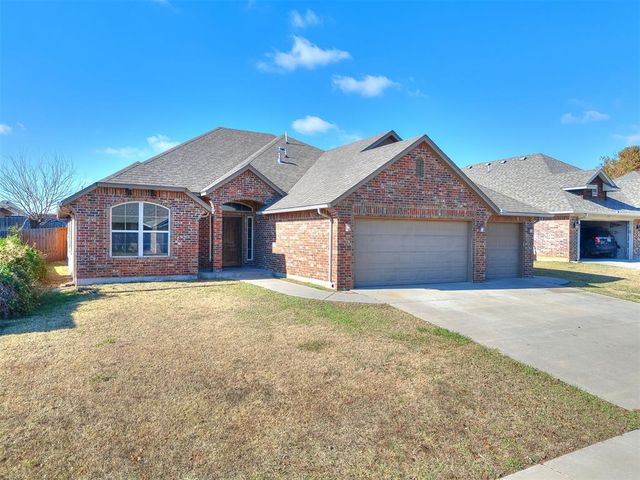 709 S Patterson Drive, Moore, OK 73160