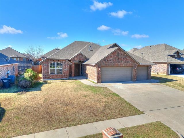 709 S Patterson Drive, Moore, OK 73160