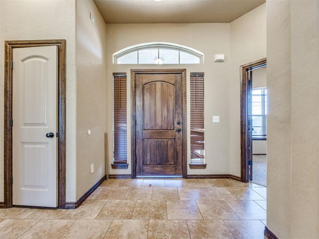 709 S Patterson Drive, Moore, OK 73160