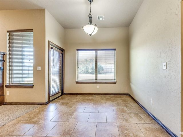 709 S Patterson Drive, Moore, OK 73160