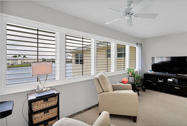 500 Grove Isle Circle 204, Vero Beach, FL 32962