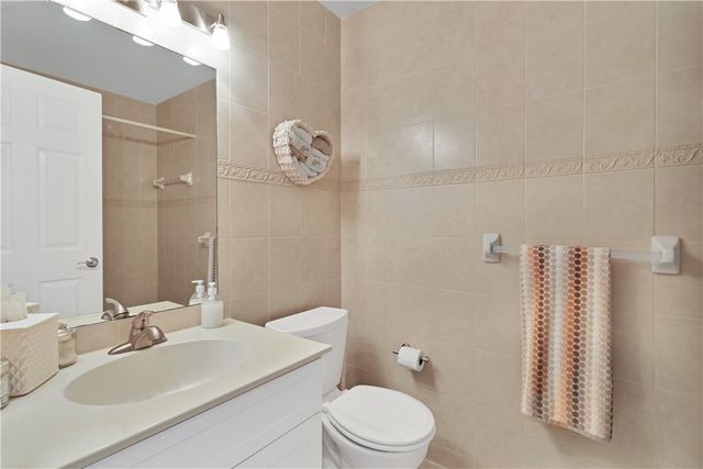 500 Grove Isle Circle 204, Vero Beach, FL 32962