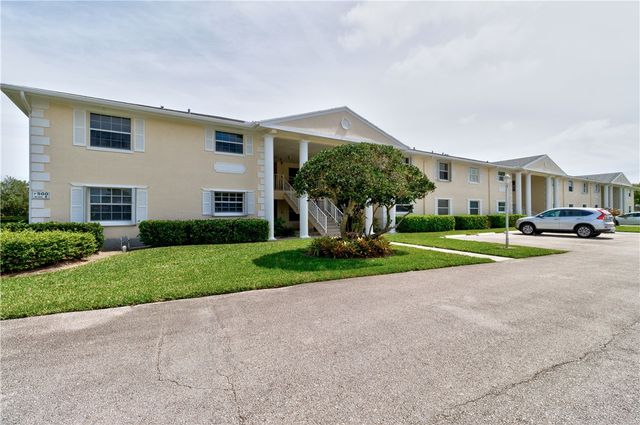 500 Grove Isle Circle 204, Vero Beach, FL 32962