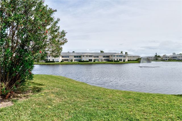 500 Grove Isle Circle 204, Vero Beach, FL 32962
