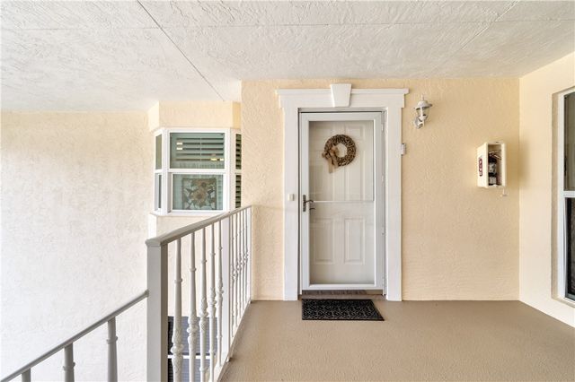 500 Grove Isle Circle 204, Vero Beach, FL 32962