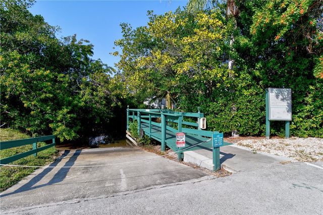 500 Grove Isle Circle 204, Vero Beach, FL 32962