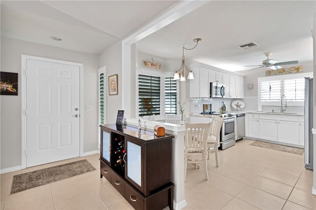 500 Grove Isle Circle 204, Vero Beach, FL 32962