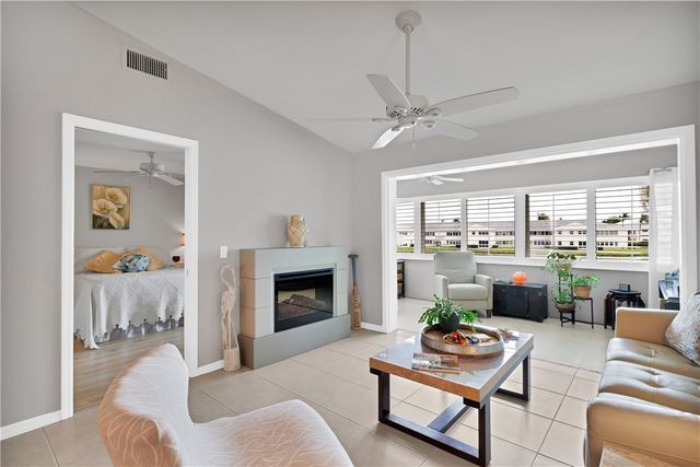 500 Grove Isle Circle 204, Vero Beach, FL 32962