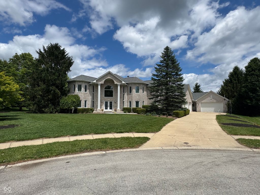 2430 Crossfields Court, Carmel, IN 46032
