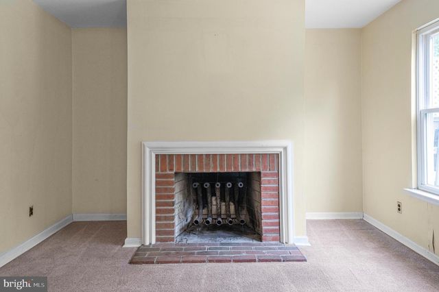 215 GOSHEN RD, Schwenksville, PA 19473