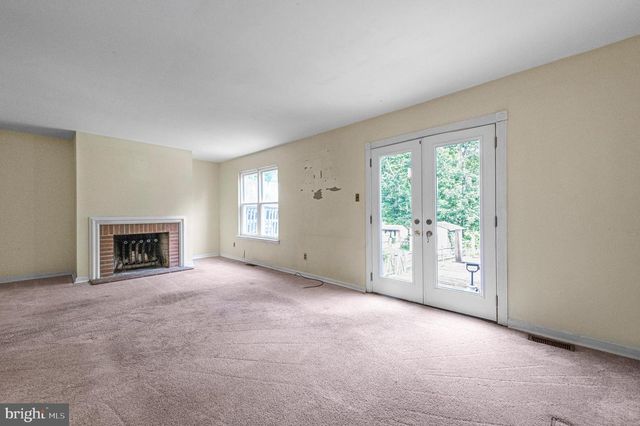 215 GOSHEN RD, Schwenksville, PA 19473