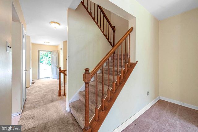 215 GOSHEN RD, Schwenksville, PA 19473
