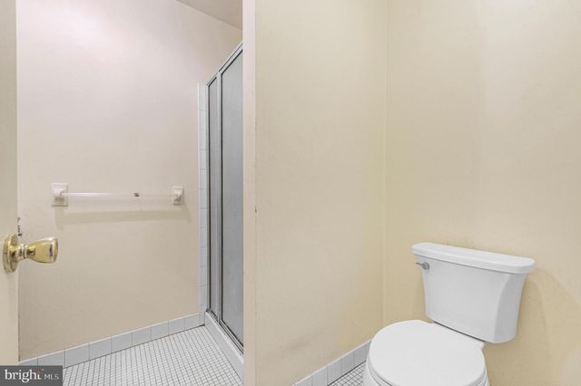 215 GOSHEN RD, Schwenksville, PA 19473