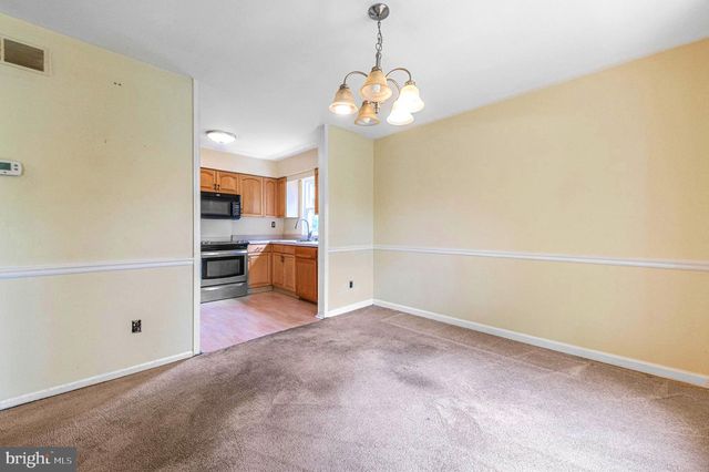 215 GOSHEN RD, Schwenksville, PA 19473
