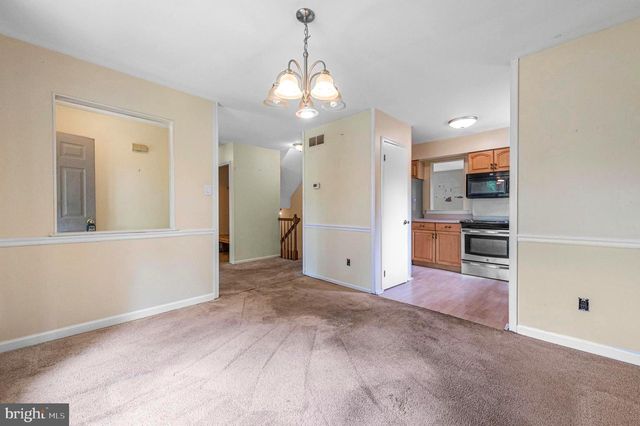 215 GOSHEN RD, Schwenksville, PA 19473