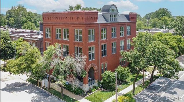 2800 South Grand Boulevard 201, St Louis, MO 63118