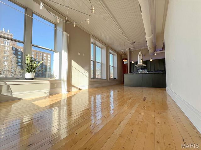 2800 South Grand Boulevard 201, St Louis, MO 63118