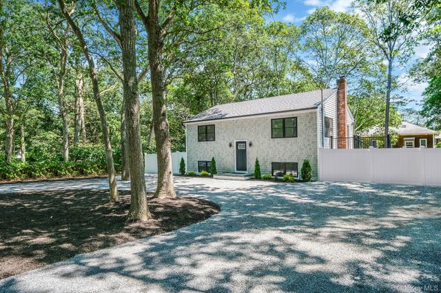 38 Columbia Avenue, Westhampton, NY 11977