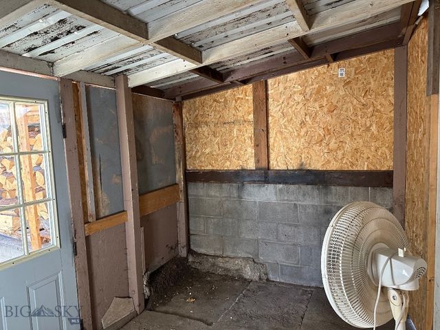 615 E 8th Street, Anaconda, MT 59711