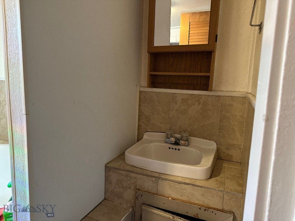 615 E 8th Street, Anaconda, MT 59711 photo 7