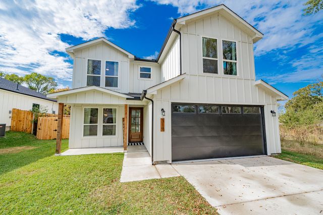 319 Coral Reef Street, Gun Barrel City, TX 75156