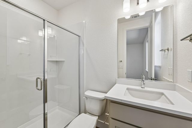 2385 Briar Meadow Cir, Auburn, CA 95603