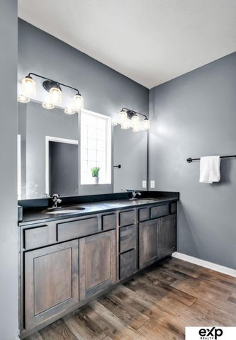 13511 S 50 Street, Papillion, NE 68133