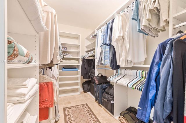 8270 SW 170th St, Palmetto Bay, FL 33157