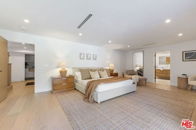 20226 Lorenzana Drive, Woodland Hills, CA 91364