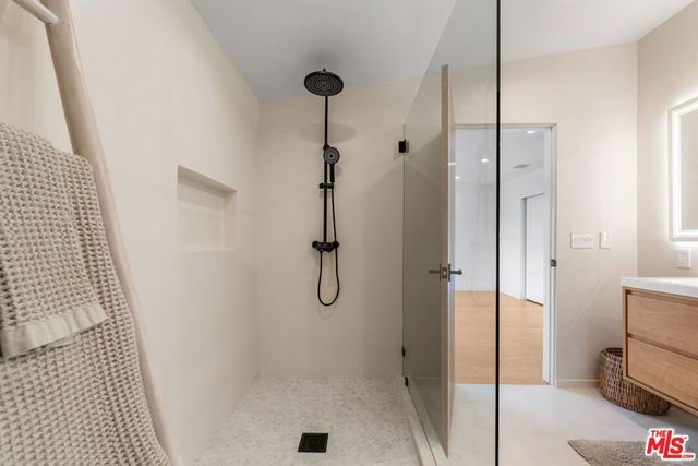 20226 Lorenzana Drive, Woodland Hills, CA 91364